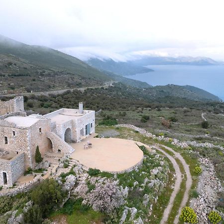 Lagia Zen Residence In Mani Exterior photo