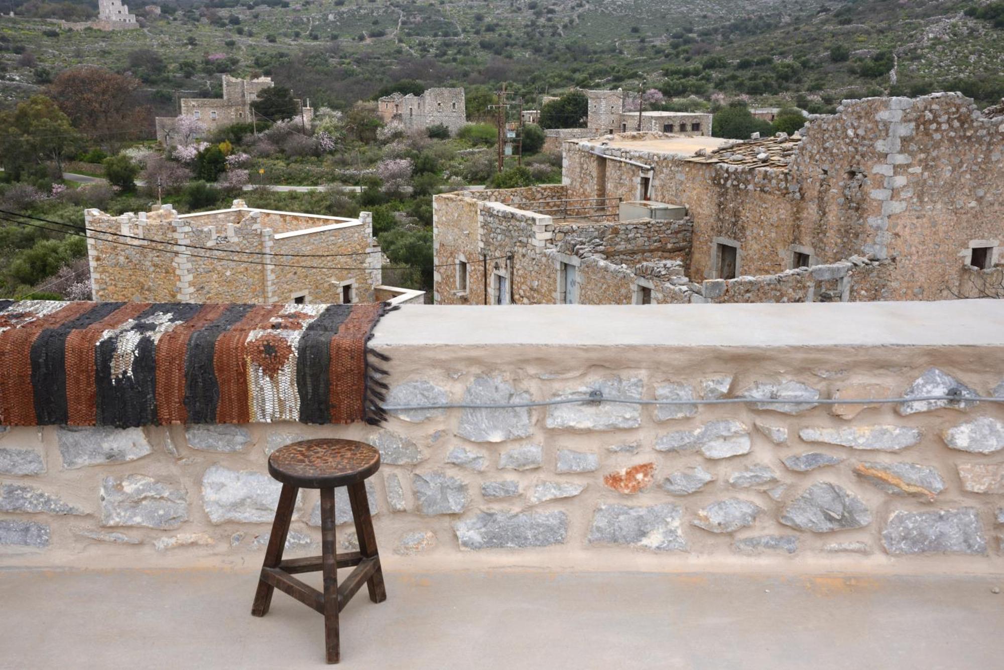 Lagia Zen Residence In Mani Exterior photo